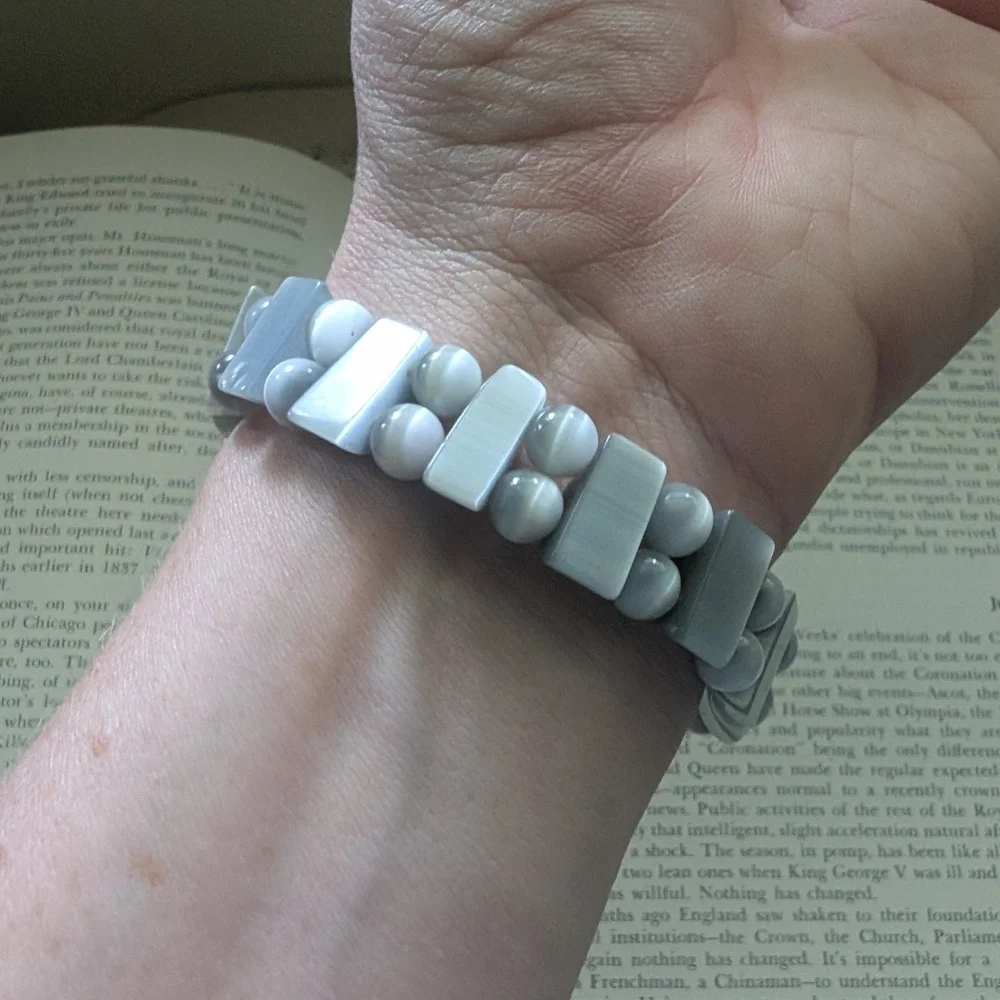 Gray Crystal Stretch Bracelet - Picture 4 of 8